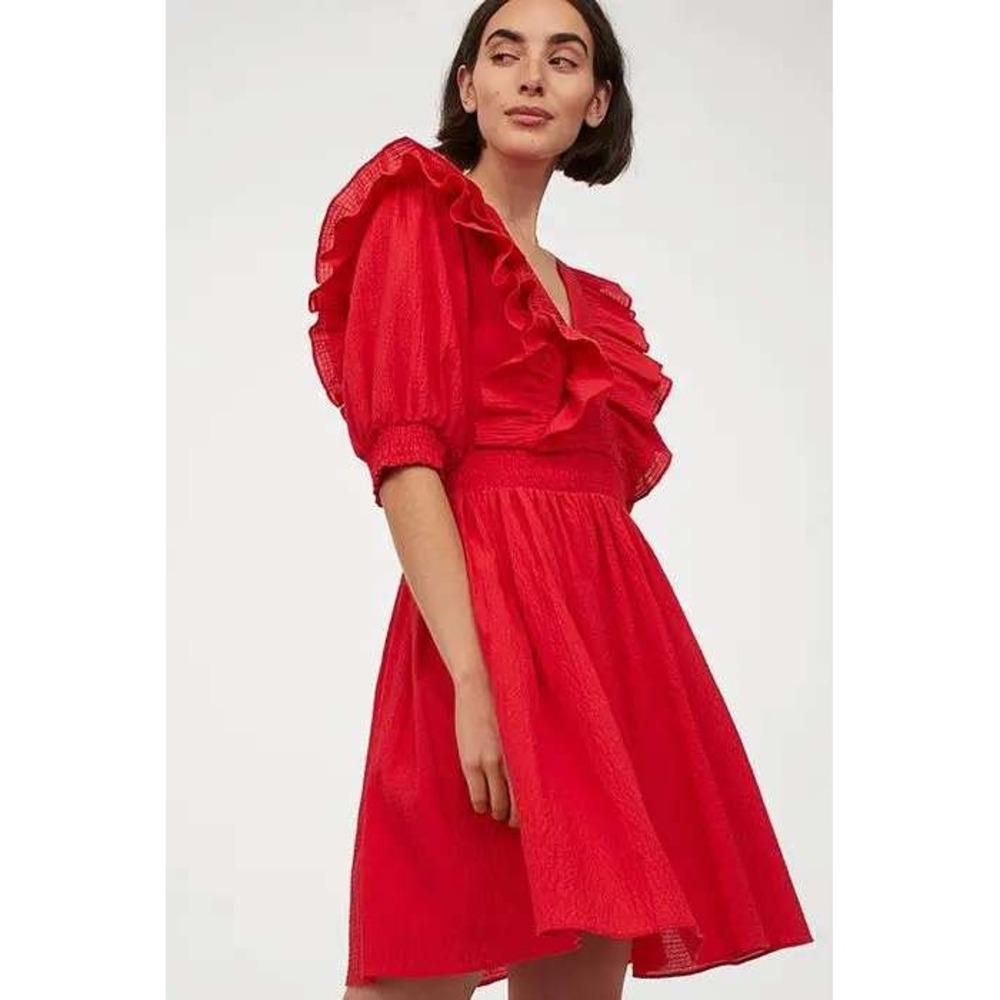 HM NWT Red Ruffle V-Neck Smocked Mini Dress Puffed Sleeve Seersucker Size M